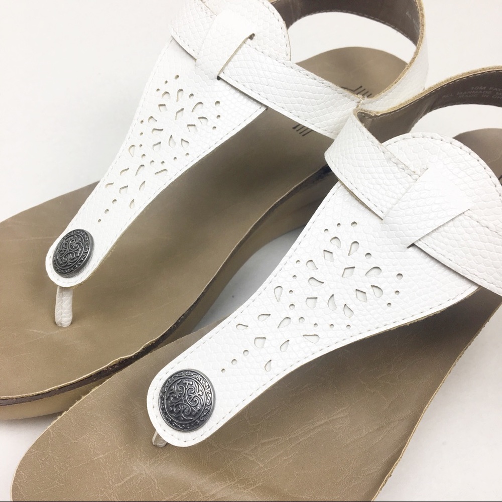 Hokus Pokus White Wedge Sandals